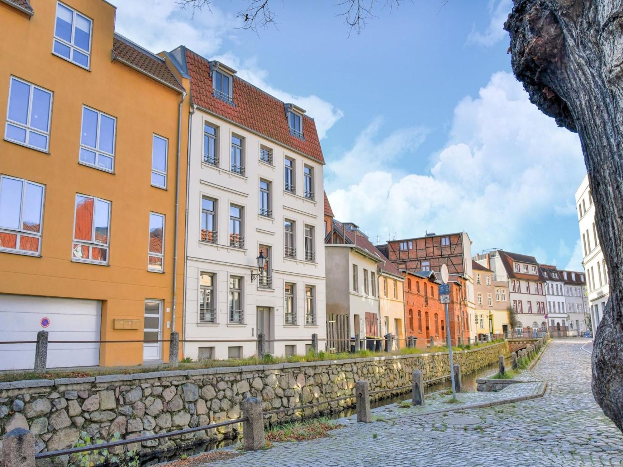Modern Apartment In Wismar With Private Terrace Exterior foto